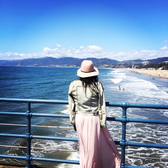 Meet your Posher, Natasha - Picture 1 of 1